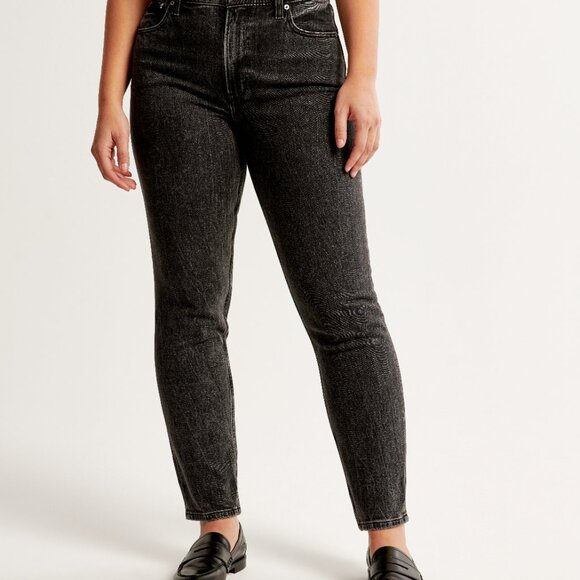 Abercrombie Curve Love High Rise Mom Jean Size 26 Regular Length - Picture 4 of 6